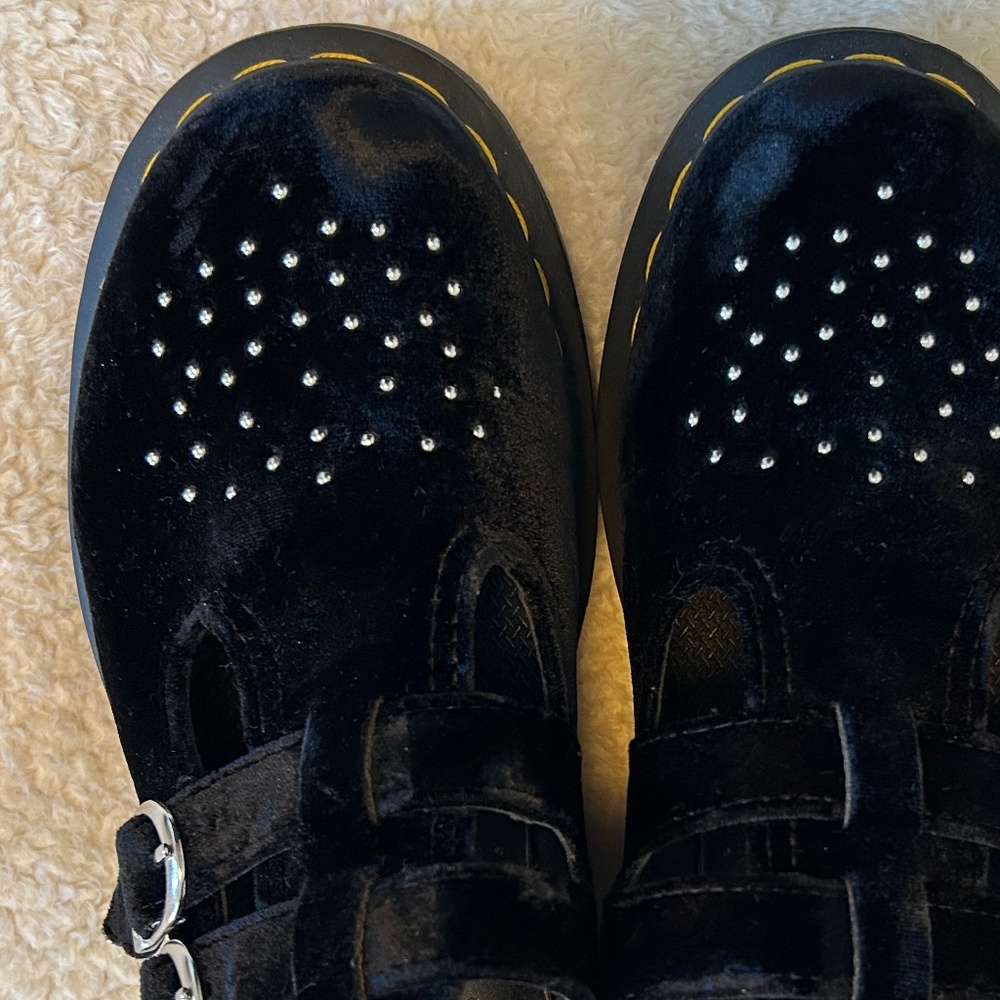 Doc Martens Airwaves Velvet Mary Janes - Picture 2 of 4